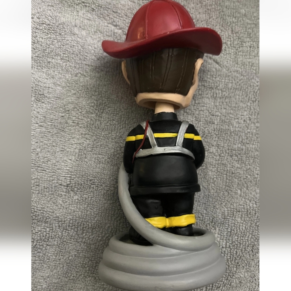 Firefighter Bobblehead Figurine - Picture 3 of 5